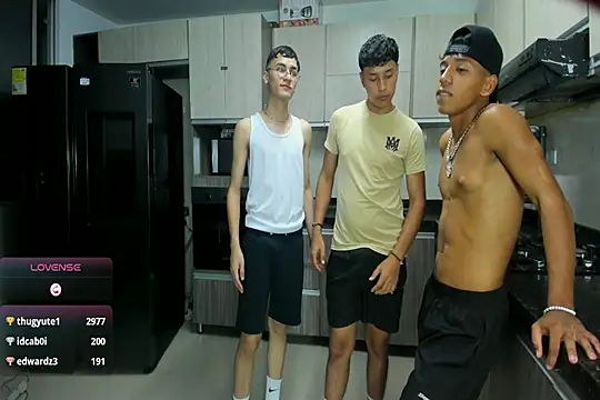 Crazyboys_hot
