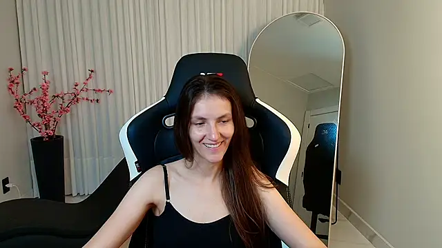 upssnowy - Upssnowy's free webcam - UK Sex Cams
