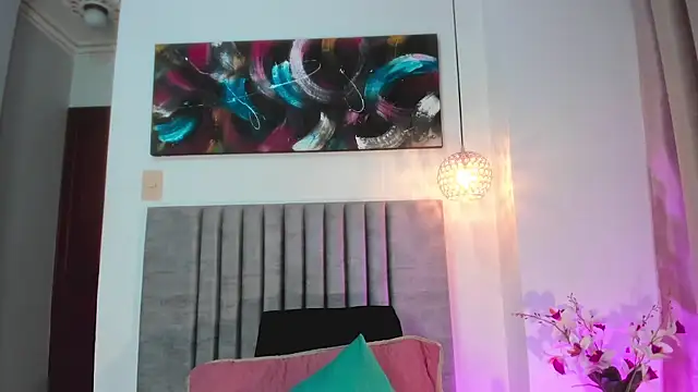 laragoldd - LaraGoldd's free webcam - UK Sex Cams