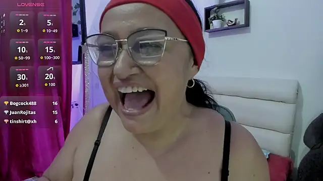 Gia_Nahomi