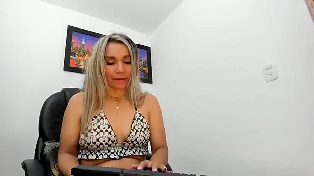 Ms_lunaRose