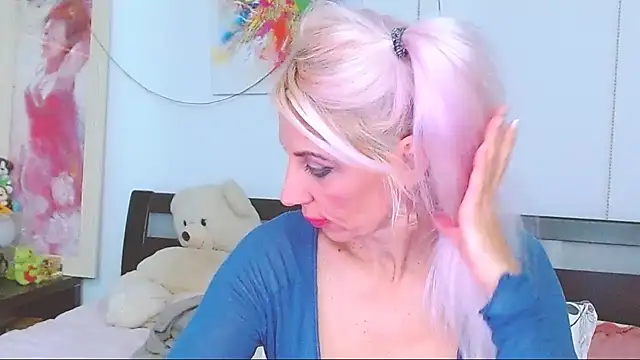 HoneyLara