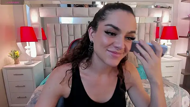 mariiahneedles