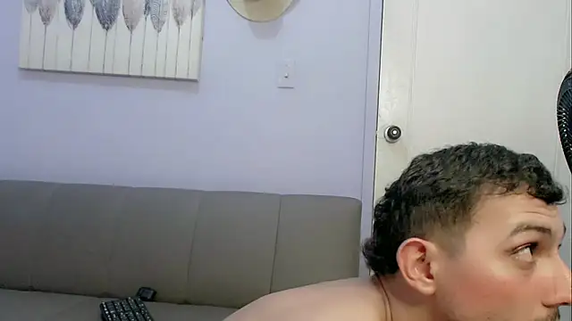 bulls_23_ - Bulls_23_'s free webcam - UK Sex Cams