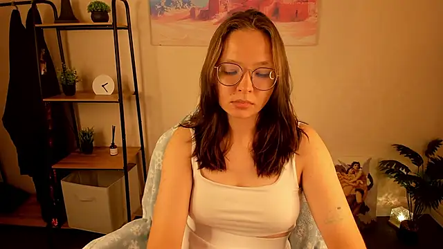 Nuura_Moore