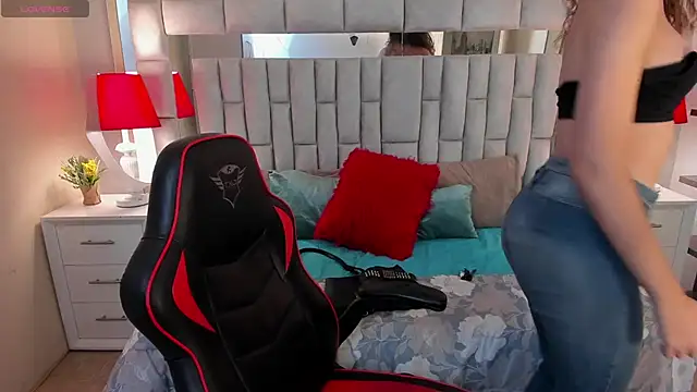 mariiahneedles