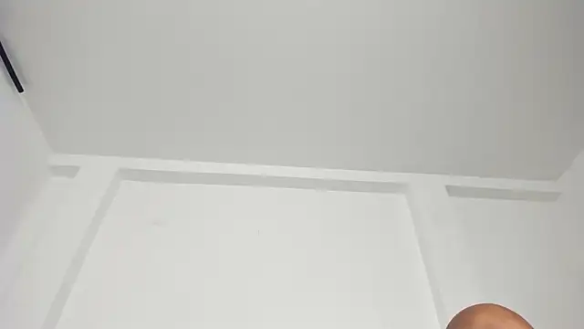 Ebony_danik