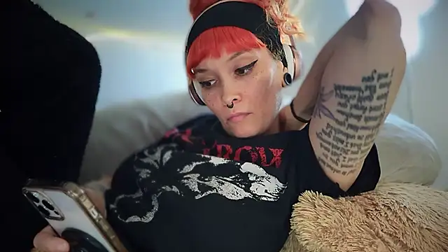 FRRANNKIE's Stripchat show and profile