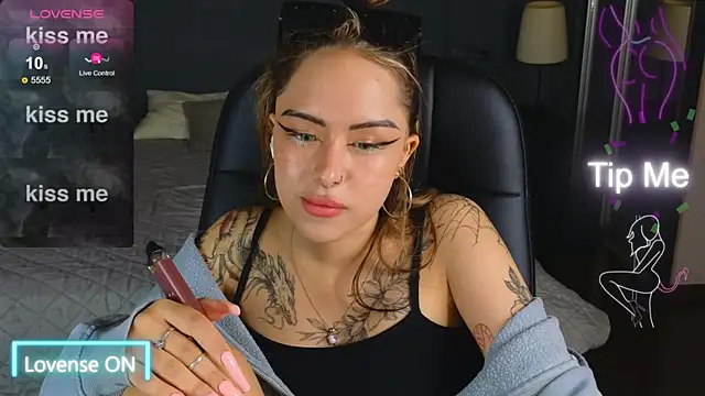 baby__kim - Baby__kim's free webcam - UK Sex Cams