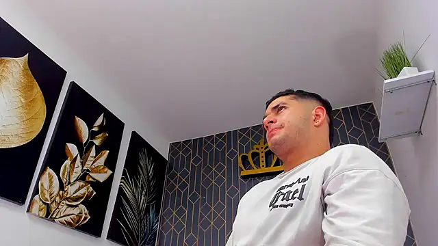 king_falconer