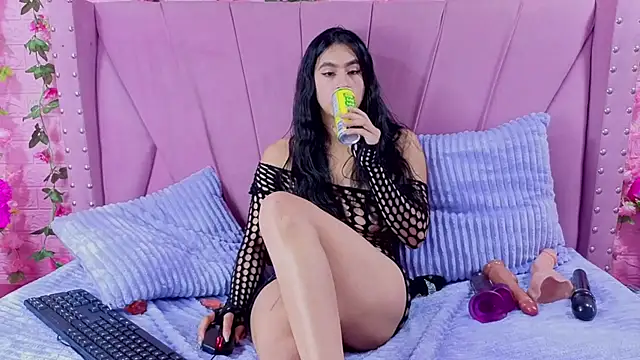 Miaa_Davis_