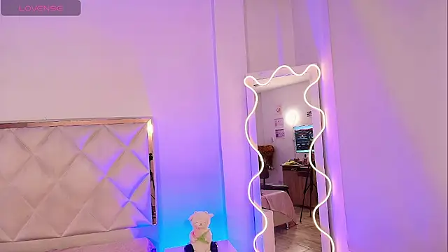 Naomy_tay1
