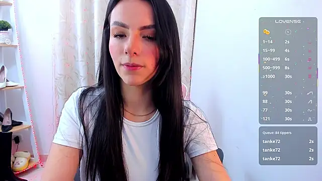 sarah_saenz_