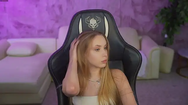 Linda054