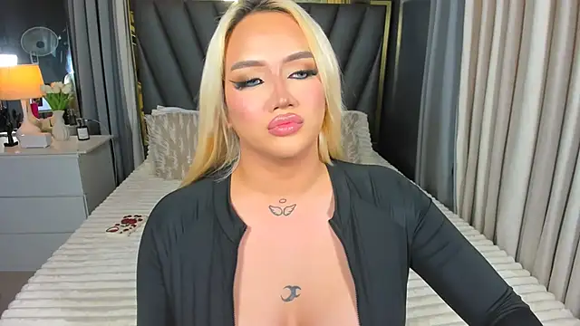 JorgeousKylie Live Webcam on Stripchat