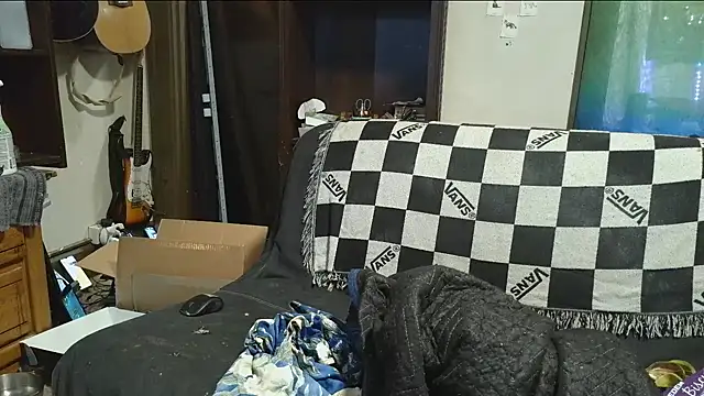  AllyKityKay chat room