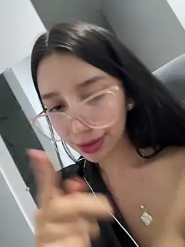 Webcam Model (Min_junn)  is live.Free join now!
