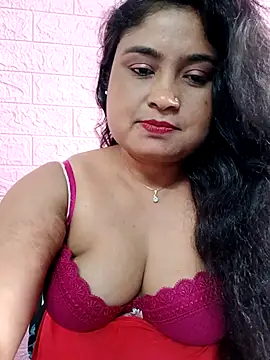 hornyriyanka live cam screenshot female on Clip20 – Short Porn Clips & Live Cams