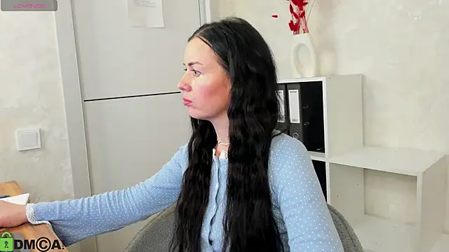 Stella_Leon