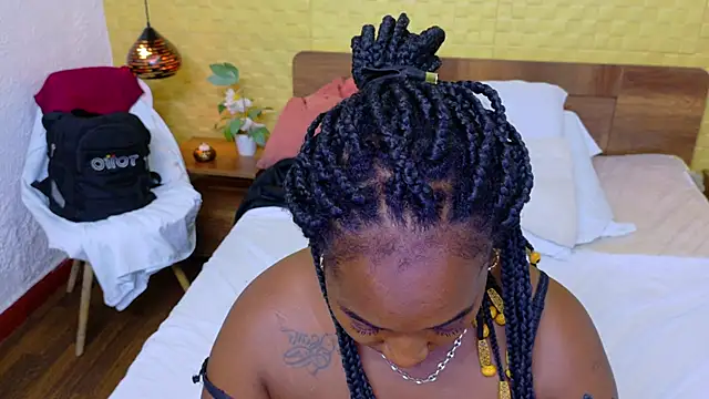 kiara_evanss