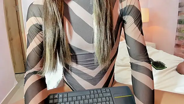 cataleya_sexy4u_ - Cataleya_sexy4u_'s free webcam - UK Sex Cams