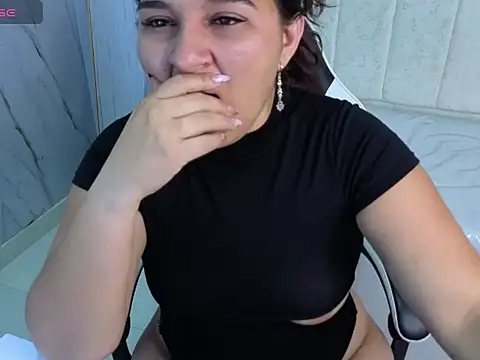  Saraah_Tx chat room