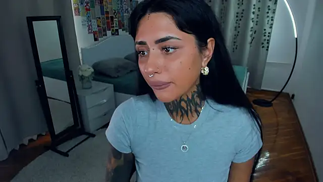 charimgsabrina - CharimgSabrina's free webcam - UK Sex Cams