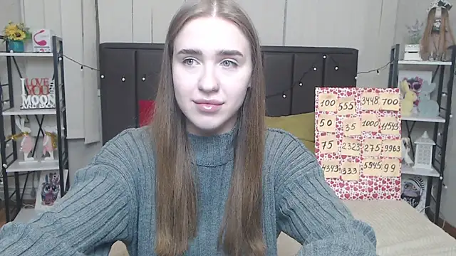 LauraHlot