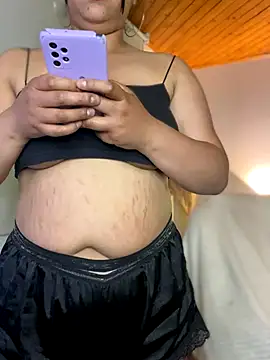 Emmi_boobs
