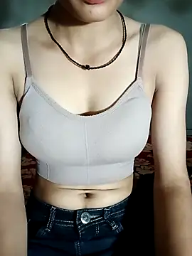 Webcam Model (Khushi-Star)  is live.Free join now!