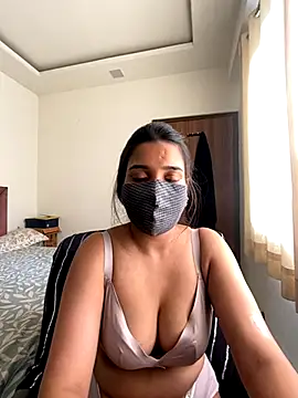 Webcam Model (miss_lina)  is live.Free join now!