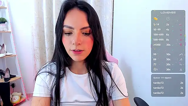 sarah_saenz_ webcam stripchat model stream image