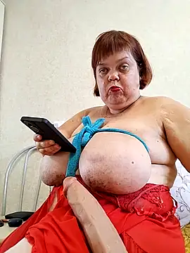MIDGET-TITS