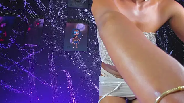 kileyyHot