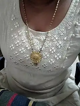 Telugu_saritha03