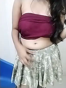 Webcam Model (Kavya68)  is live.Free join now!