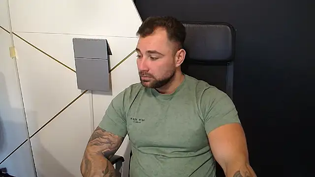 DuncanStone live cam screenshot male from Romania on Clip20 – Short Porn Clips & Live Cams