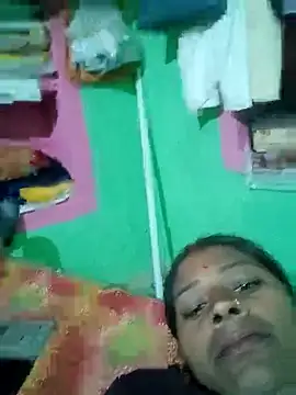 Hot_bhomihh4