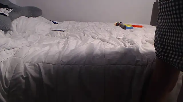 slowroughnhi222 - Slowroughnhi222's free webcam - UK Sex Cams