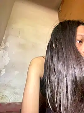 Webcam Model (Evermorre)  is live.Free join now!