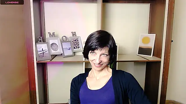 _AngeliaFlow_ webcam stripchat model stream image