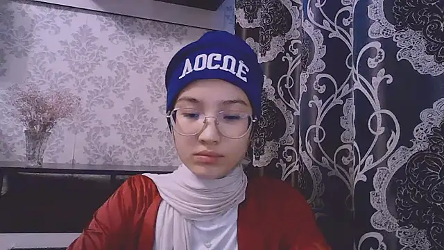 Miagryniuk webcam stripchat model stream image