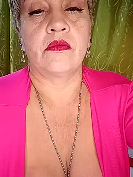 Webcam Model (DirtyBIianca)  is live.Free join now!