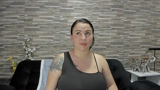 Domina0