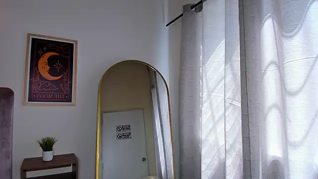 samaantha_lux