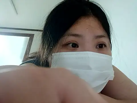 hello098712's Stripchat show and profile