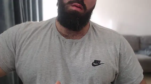 hugemachohandsome