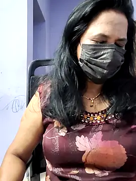 Webcam Model (mallu-lover)  is live.Free join now!