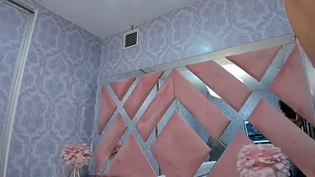 pola_adams_