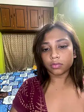 Webcam Model (goodvibesonly44445)  is live.Free join now!